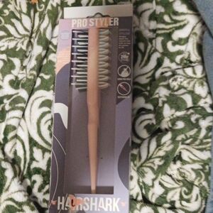 Pro Styler Hairshark Brush